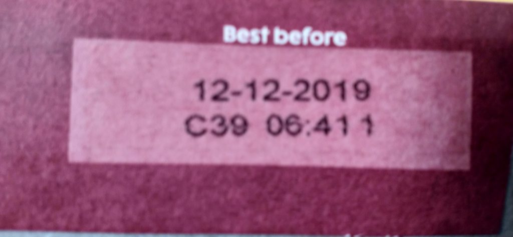 2019 Heston Chocolate & Sour Cherry Crumble Mince Pie Best Before